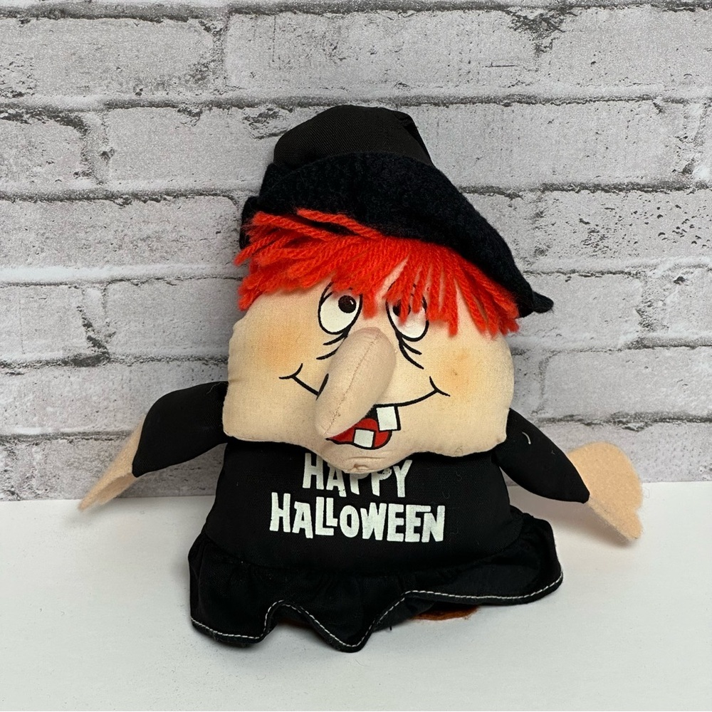 HAPPY HALLOWEEN WANDA THE WITCH 1982 Wallace Berrie Co Plush Cloth Doll RARE VTG